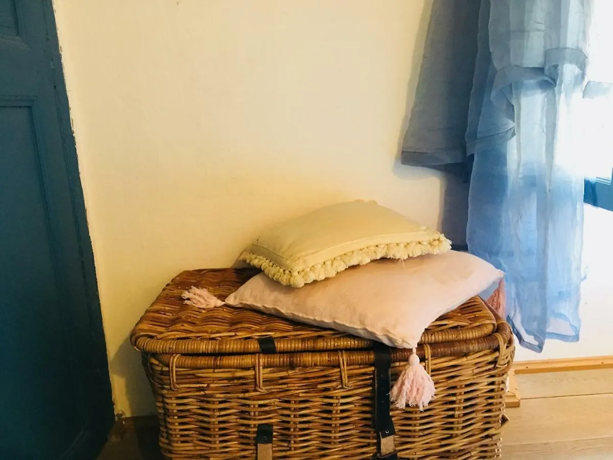 Appart Suquet Avec Terasse Vue Mer Cannes Apartman